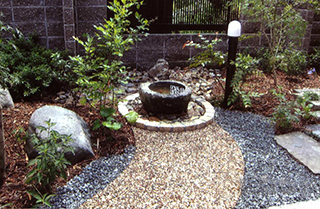 三重県津市の濡れ縁のある日本庭園の施工事例