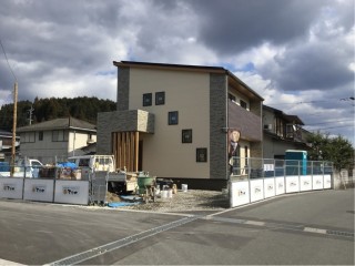 8F714E19-3251-4997-A35D-7CD87E4089D1