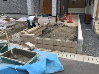 DE211859-D039-42F4-8B24-11A04C55FD8E