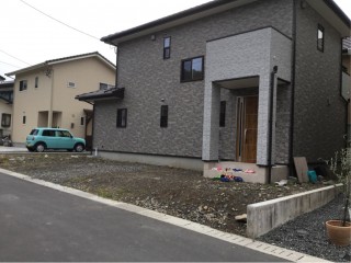 E1B24D11-DEBE-4063-A710-2EC2754096B2