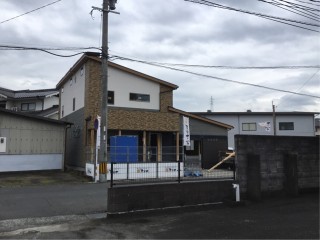 F0D7DF1E-FFB3-46A7-8CF5-A2DAB9FA02C4