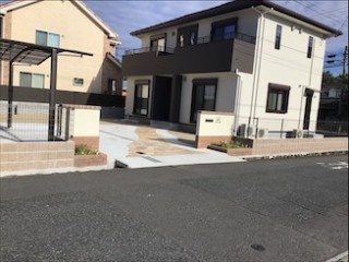 EDFB995B-2AB0-47E8-ADC0-E65D26766DC0