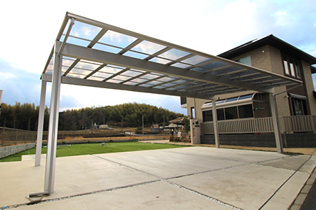 カーポート、ビオトープの施工事例